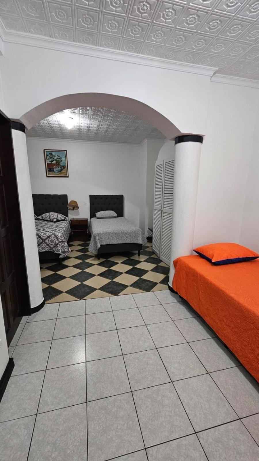 Hotel Valladolid Heredia Bagian luar foto